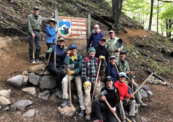 Garry with volunteers from the U.S.